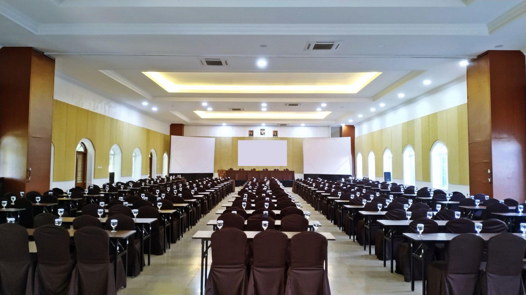 Mexolie Hotel Kebumen Esterno foto