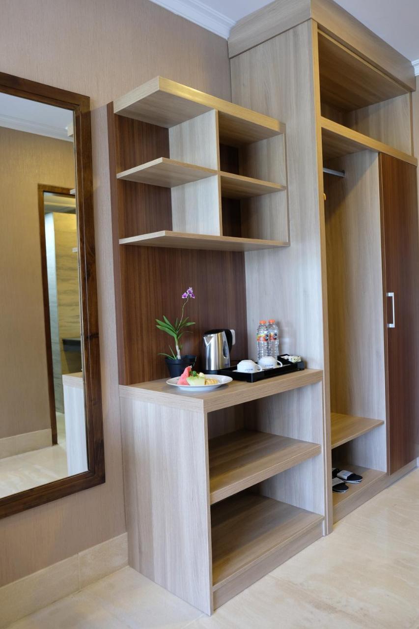 Mexolie Hotel Kebumen Esterno foto
